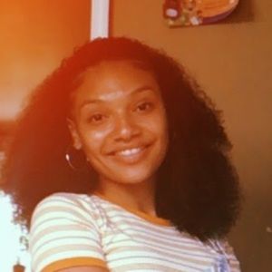 Meet your Posher, Jasmine